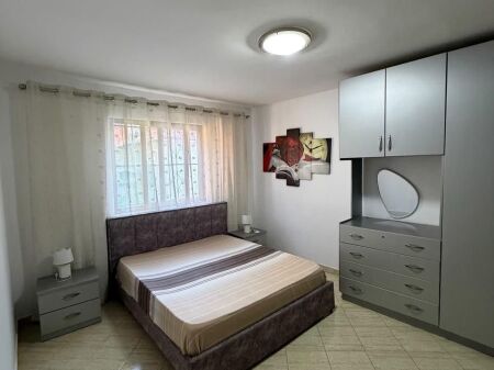 Jepet me qera apartamenti 2+1