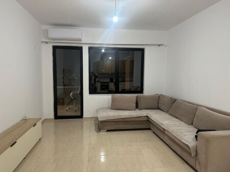 APARTAMENT ME QERA 2+1 CASA ITALIA 60.000LEKE FH-95542