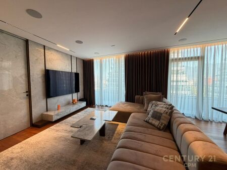 Apartament luksoz per qira – Lake View Residence
