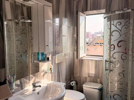 Apartament 2+1 Me Qira Rruga Bardhyl 650 € /Muaj 60,000 Lekë /Muaj