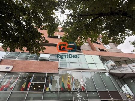 At Coin, Premium Space For Rent, Suitable For Various Activities !!!