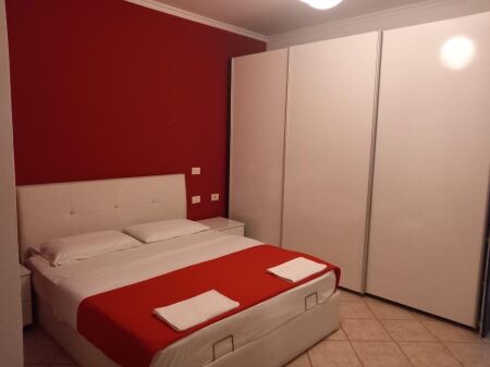 Jepet Me Qera Apartament 2+1+1 Ballkon