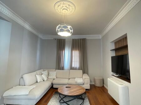 Apartment - For Rent - Selita e Vjetër Street, Tirana