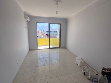 🏡 SHITET APARTAMENT 1+1+bllk – MISTO MAME
