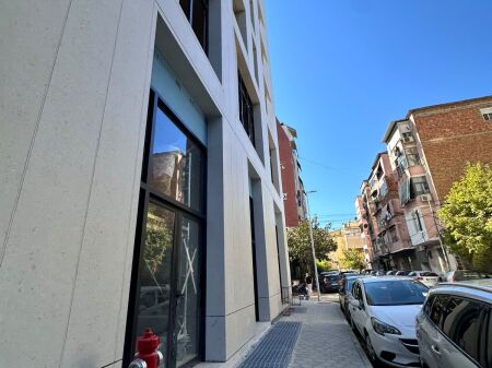🏢 AMBIENT PËR ZYRË ME QIRA PRANE VASIL SHANTO