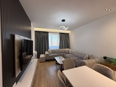 1+1, te urban gate, me parkim, 550 mije leke