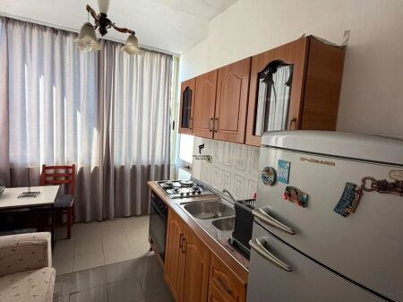 APARTAMENT ME QERA 1+1 BLLOK 50.000 LEKE FH-95741