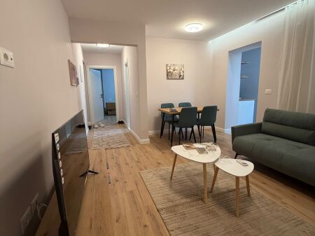 Appartamento 1+1 in vendita in Via Ali Demi! 140 milioni di lek!