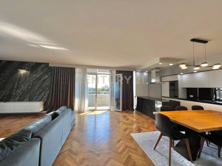 LUXURY APARTMENT FOR RENT IN ILIRIA BEACH DURRES 2+1+2T+ VERANDA AND GARAGE, 200M2 !