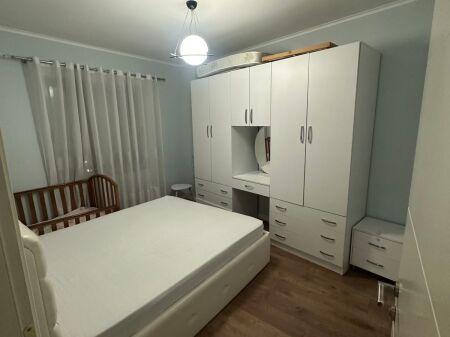 Jepet Me Qera Apartament 2+1+1 Ballkon