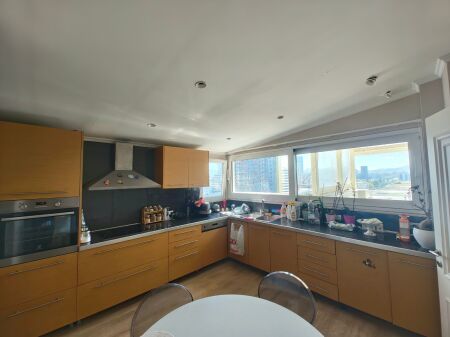 Apartment 3+1+2 for sale at Bulevardi Zogu i Pare, former Train Station.