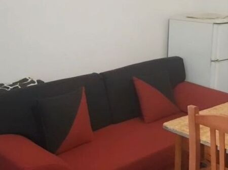 APARTAMENT 1+1 25,000 LEKE QYTET STUDENTI
