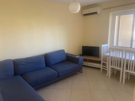 🏢Brryli,prane Poliklinikes Nr.1 jepet me qera apartament 2+1 i mobiluar 60,000Leke