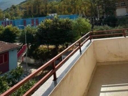 In vendita, Appartamento 2+1, Via Thesarit, Fresk, Tirana