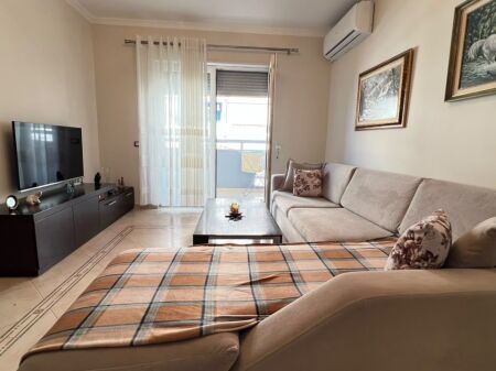 APARTAMENT 2+1 ME QIRA – LICEU ARTISTIK