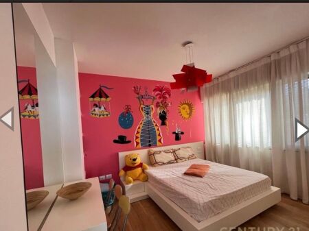Apartament me qera