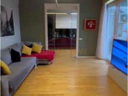 Qera, Apartament 3+1+2, Rruga Mine Peza, Tiranë.