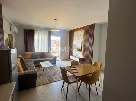 Apartament 1+1 per shitje, 5 Maji !