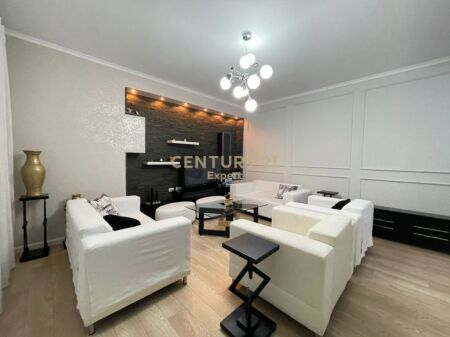 APPARTAMENTO 2+1+2 IN AFFITTO – VIA KAVAJËS, TIRANA