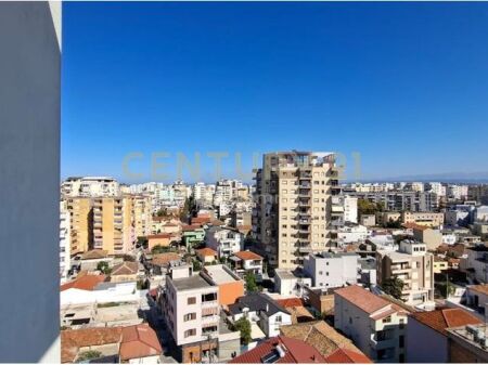 Apartament 3+1+2 Me Qira në Vollga Durrës !!