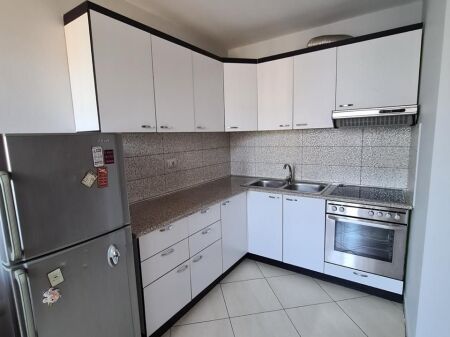 Jepet me qera apartament 2+1, Fresk ,Tirane.
