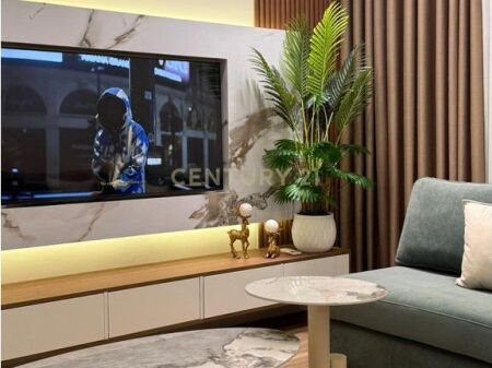 Apartament Luksoz Me Qira në Sheshi Pranvera, Durrës