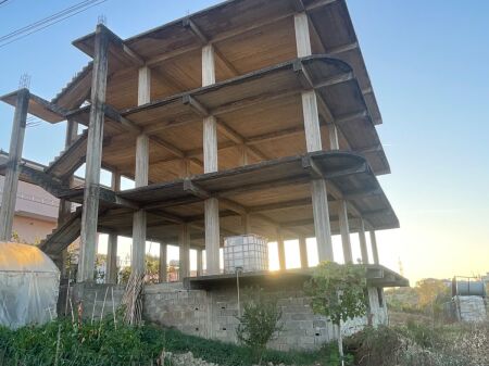 🏡 FOR SALE 3-STOREY BUILDING – RRUSHBULL, DURRËS