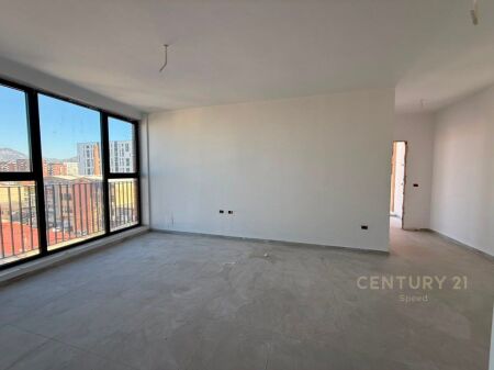 Shitet apartament 1+1+verande te Siri Kodra