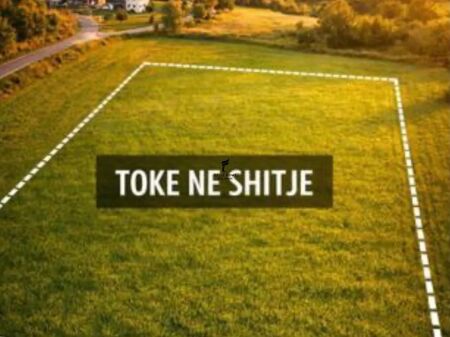 SHITET TOKE ARE 1300 M2 PASKUQAN 260.000 EURO FH-95772