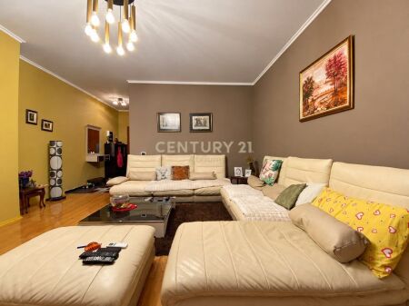 FOR RENT APARTMENT 3+1+2+2 BALCONIES NEAR ISMAIL QEMALI HIGH SCHOOL !