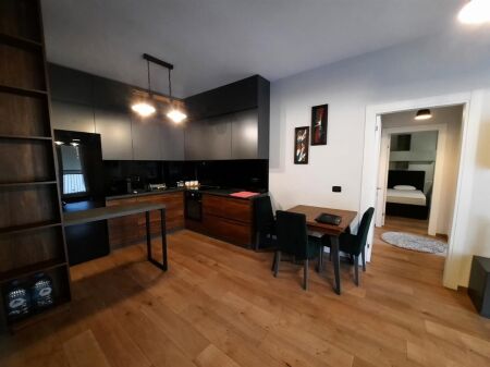 Qera | Apartament 2 + 1 | 21 Dhjetori – Market Joena | 1000 €/muaj