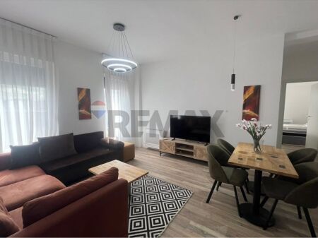Apartament 2+1+2 me qira te Bulevardi i Ri
