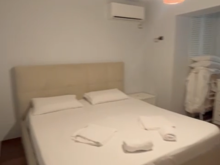 Apartament 2+1, Stadiumi Dinamo!