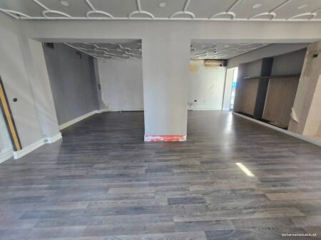 Dyqan Me Qera Ne Bllok (ID BD21955) Tirane