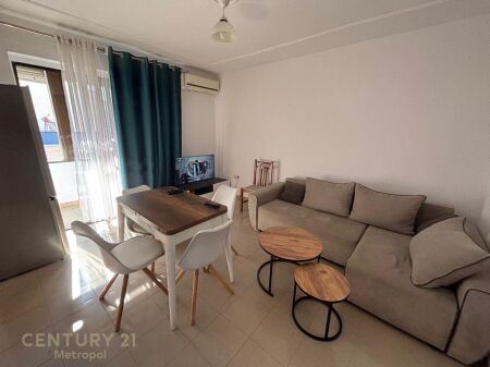 AFFITTASI | APPARTAMENTO 2+1 | CENTRO DI TIRANA