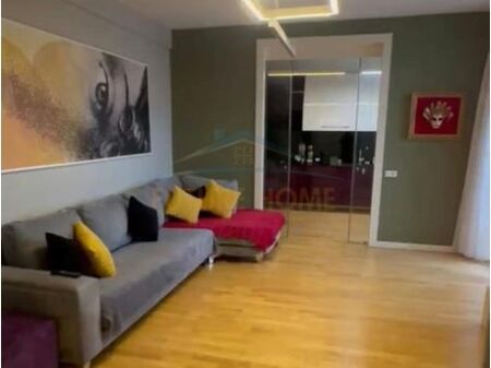 Qera, Apartament 3+1+2, Rruga Mine Peza, Tiranë.