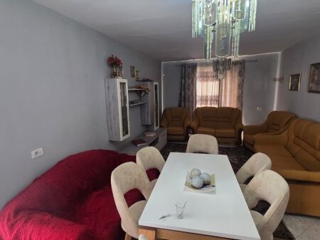 Apartament 2+1 në Vilë – Te Ish-Parku i Autobusave