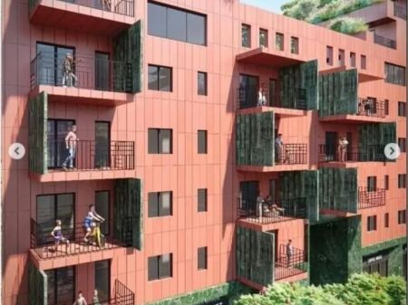 5 Maji Rezidenca Brezaret Shitet Apartament 2+1+2