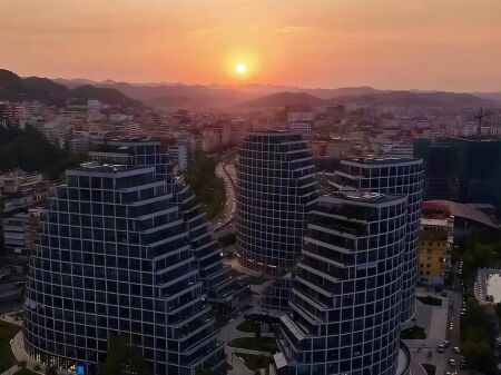 Super cmimApartament 2+1 + 2 tualete Lake View Residence,Liqeni Artificial