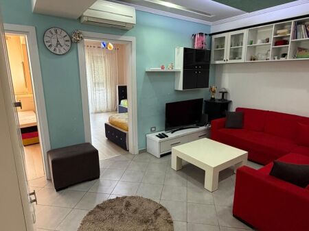 Apartament 2+1 Durres zona e ujesjellesit