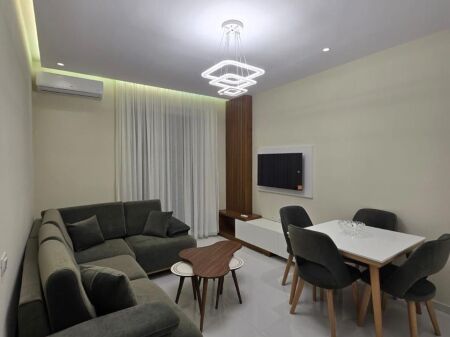 Appartamento 1+1 in affitto a Univers City!