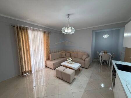 Shitet, Apartament 1+1, Rruga Sul Starovari, Pogradec
