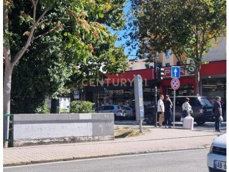 Commercial Space for Rent in Brryli, Tirana - 2747€ | 375 m²