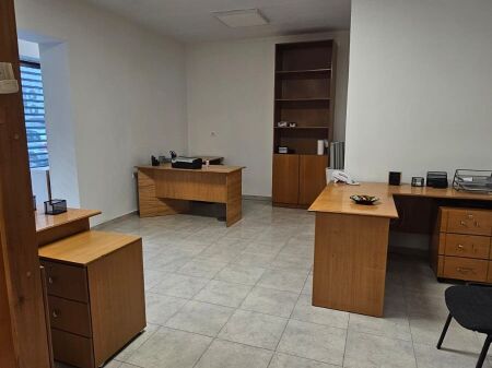 Business unit for rent on Bogdaneve street