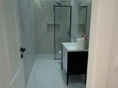 Apartment 1+1 for sale at 21 Dhjetori, Rruga e Kavajes.