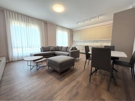 Apartment for rent 2+1+2+ place in Xhamllik