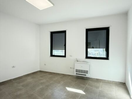 🏢 AFFITTASI | UFFICIO – LAGO SECCO