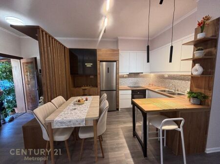 APPARTAMENTO IN AFFITTO – VISTA LAGO POSTERIORE