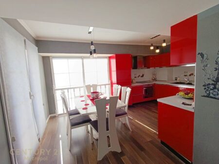 APARTAMENT 3+1+2 PRANE MATERNITETIT TE RI!