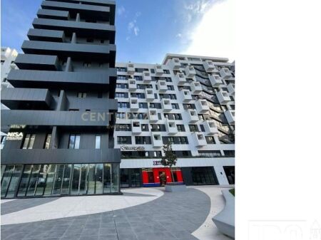 Commercial space for rent at Square 21, Kavaja Street!